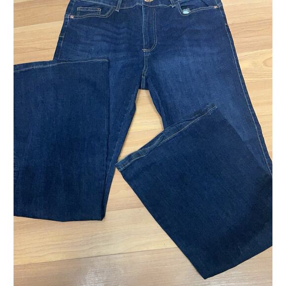 Amisu Flared Leg Dark Wash Women Jeans Size 14 Excellent Condition Like New - Picture 6 of 11